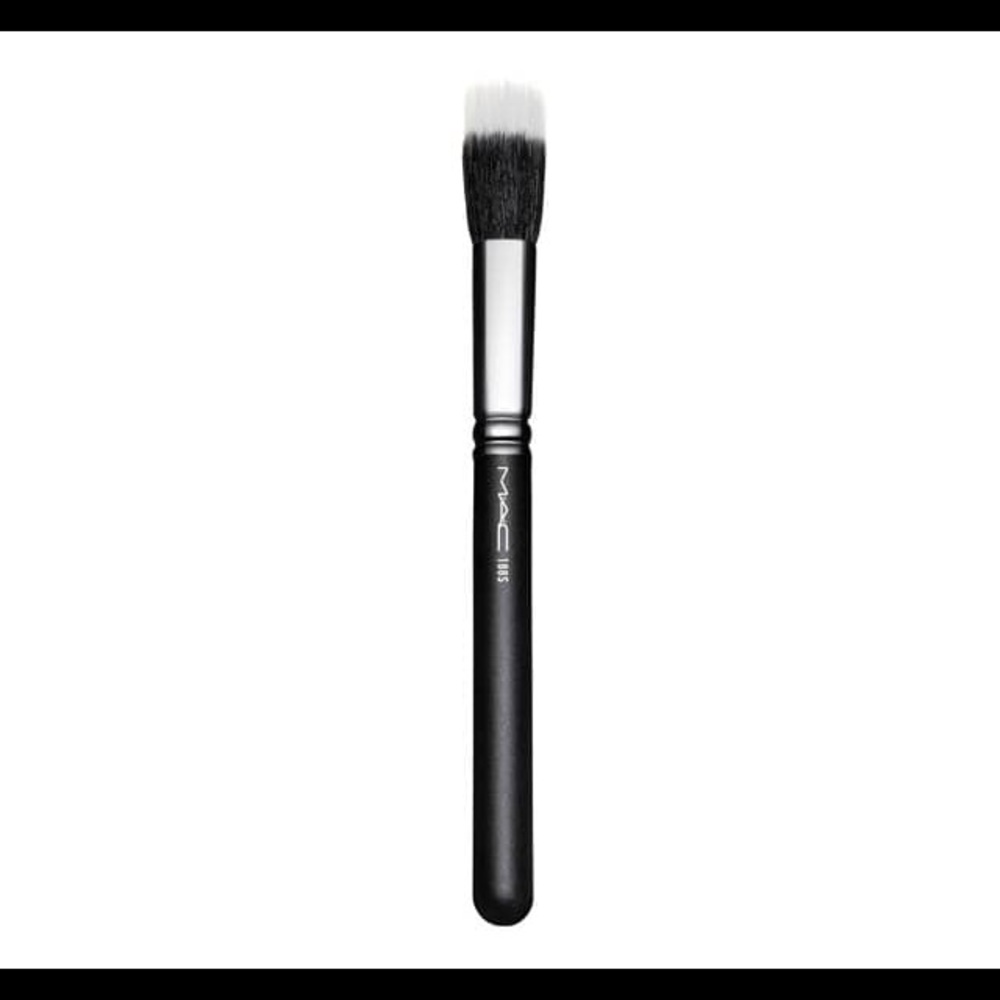 MAC 188 SYNTHETIC SMALL DUO FIBRE FACE BRUSH